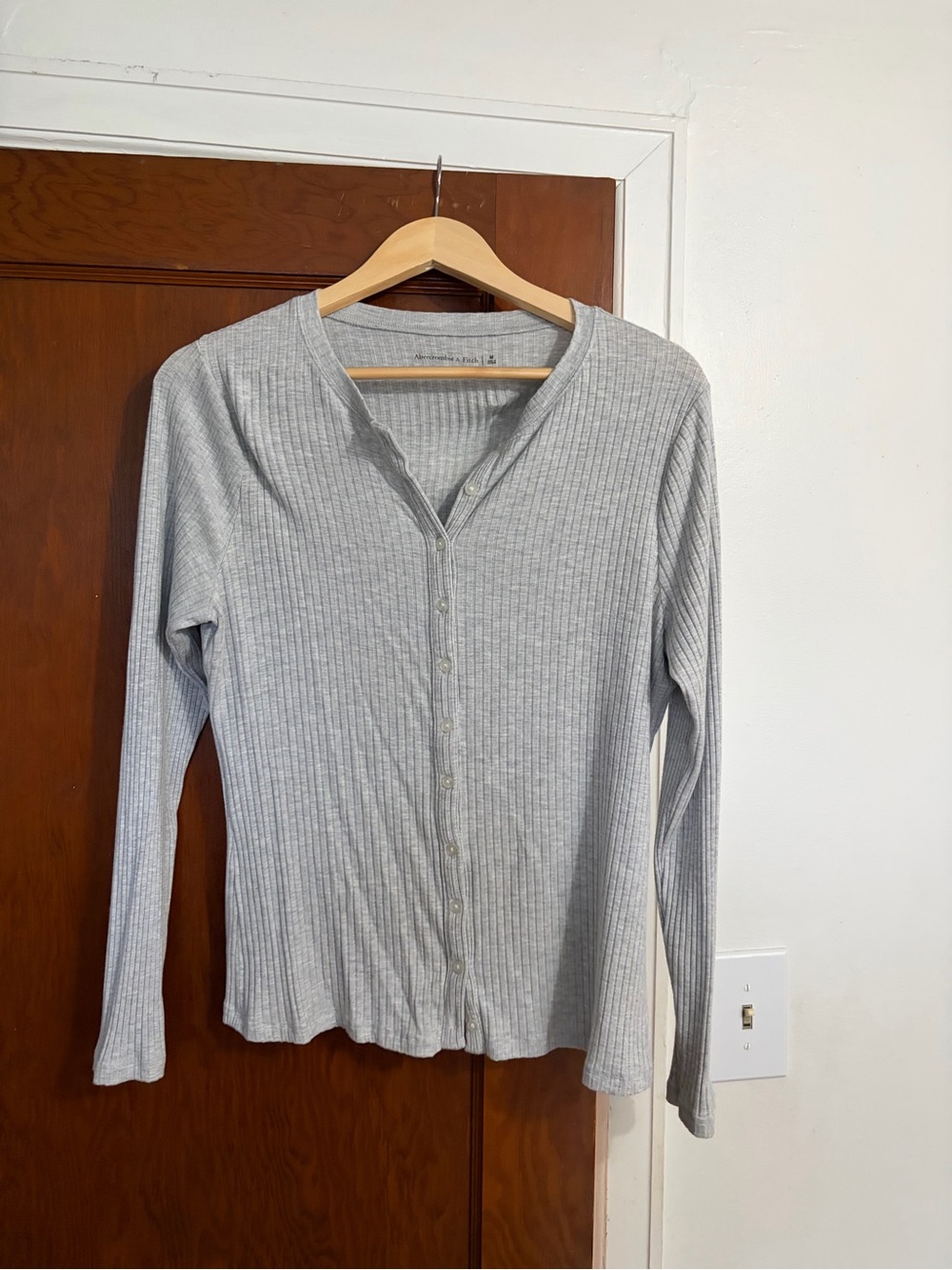 Abercrombie & Fitch Ribbed Button-Front Long Sleeve Top - Gray